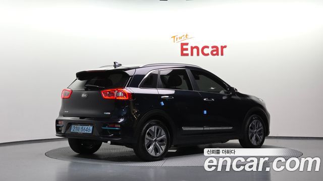 Kia Niro EV Noblesse 2019 — фото 2