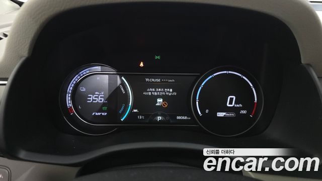 Kia Niro EV Noblesse 2019 — фото 8