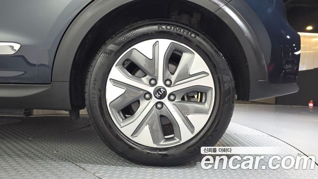 Kia Niro EV Noblesse 2019 — фото 21