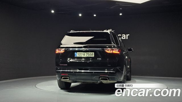 Chevrolet Traverse 3.6 AWD Redline 2021 — фото 4