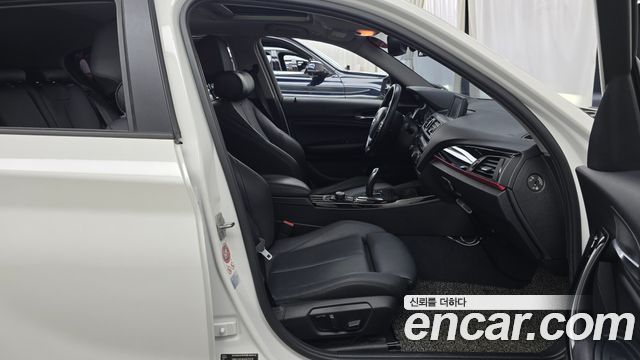 BMW 1 Series (F20) 118d Sport 5Door 2016 — фото 15