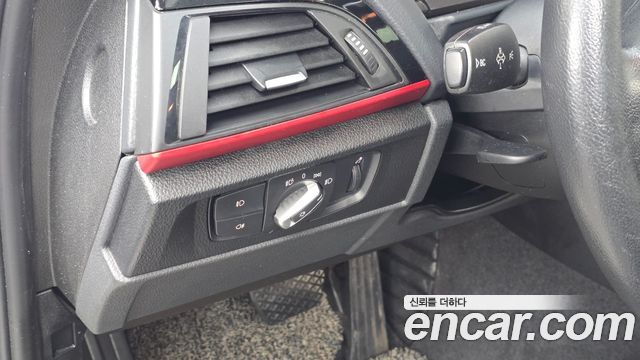 BMW 1 Series (F20) 118d Sport 5Door 2016 — фото 21