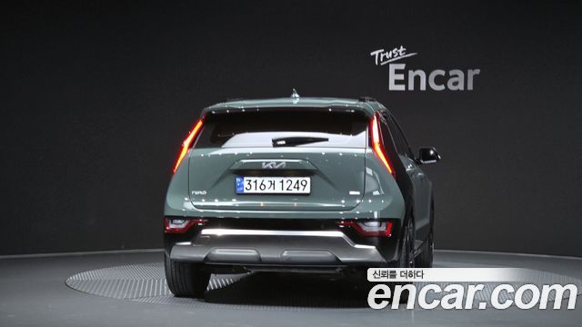 Kia Niro Signature 2022 — фото 4
