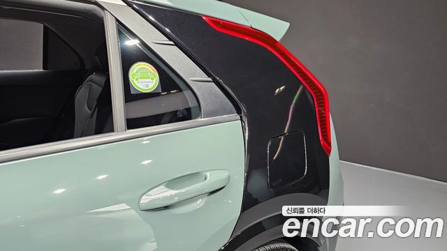 Kia Niro Signature 2022 — фото 18
