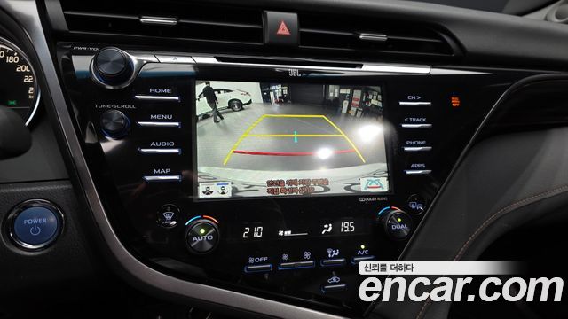 Toyota Camry (XV70) 2.5 XLE Hybrid 2019 — фото 15