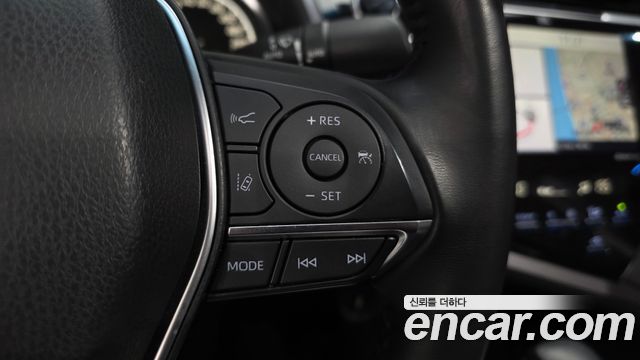 Toyota Camry (XV70) 2.5 XLE Hybrid 2019 — фото 33