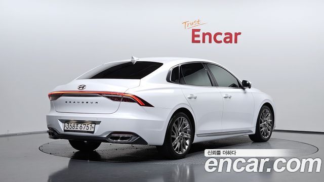 Hyundai Grandeur (IG) 2.5 Calligraphy 2020 — фото 2