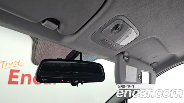 Hyundai Grand Starex Van 3-Seater Smart 2021 — фото 17