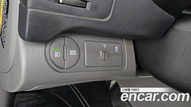 Hyundai Grand Starex Van 3-Seater Smart 2021 — фото 18