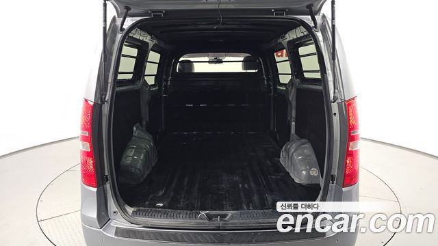 Hyundai Grand Starex Van 3-Seater Smart 2021 — фото 28