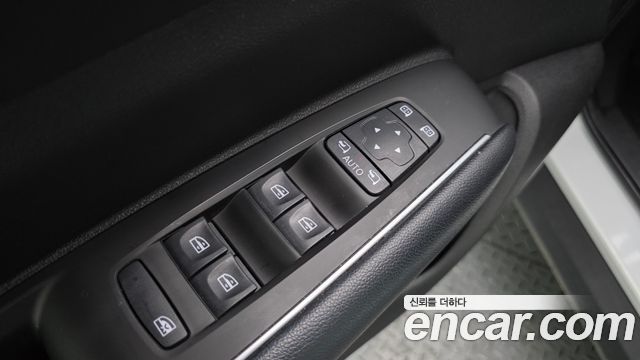 Renault Korea QM6 2.0 GDe LE Signature 2WD 2023 — фото 17