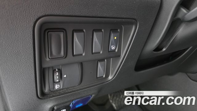 Renault Korea QM6 2.0 GDe LE Signature 2WD 2023 — фото 18