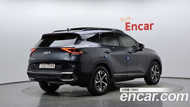 Kia Sportage Hybrid (V) Signature Gravity 2WD 2023 — фото 2