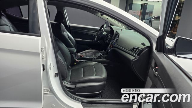 Hyundai Avante (AD) 1.6 GDI Smart 2017 — фото 11