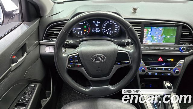 Hyundai Avante (AD) 1.6 GDI Smart 2017 — фото 13
