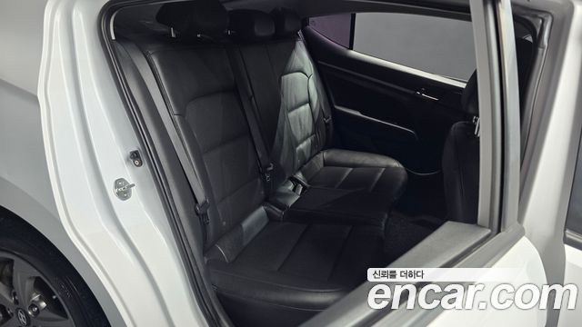Hyundai Avante (AD) 1.6 GDI Smart 2017 — фото 26
