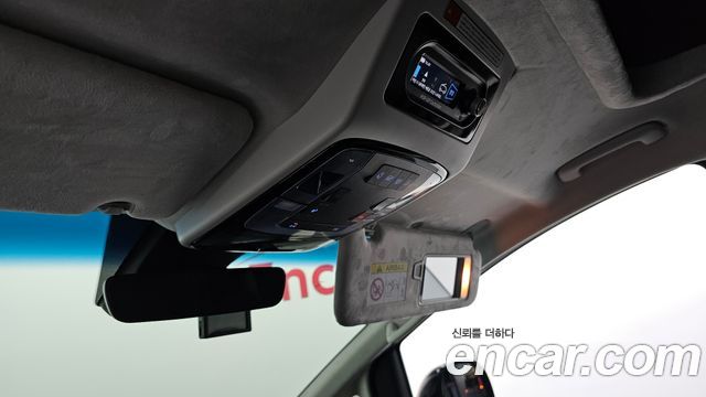 Hyundai Staria 4WD Camper Prestige Camper 11Seater 2023 — фото 20