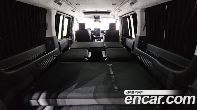 Hyundai Staria 4WD Camper Prestige Camper 11Seater 2023 — фото 32