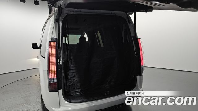 Hyundai Staria 4WD Camper Prestige Camper 11Seater 2023 — фото 33