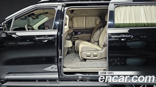 Kia Carnival (IV) Diesel 7-Seater Hi-Limousine Signature 2022 — фото 12