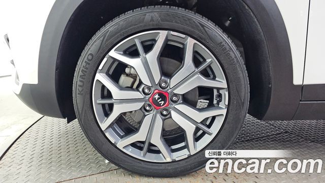 Kia Seltos Gasoline 1.6 Turbo 2WD Noblesse 2020 — фото 5