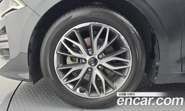 Kia K5 (III) 2.0 Noblesse 2020 — фото 21