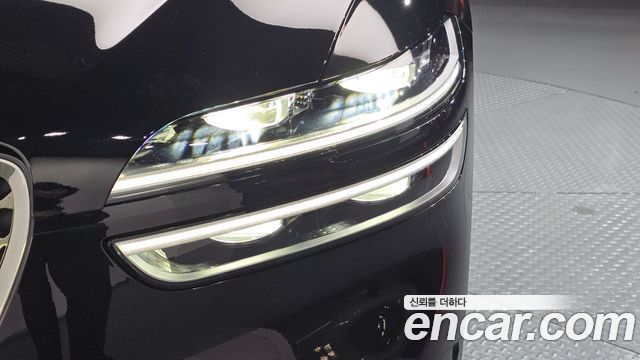 Genesis GV70 2.5T Gasoline 2WD 2023 — фото 22