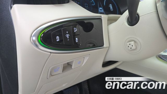 Genesis GV70 2.5T Gasoline 2WD 2023 — фото 30