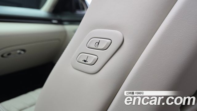 Genesis GV70 2.5T Gasoline 2WD 2023 — фото 32