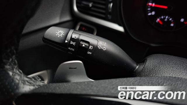 Kia K5 (II) 2.0 Luxury 2019 — фото 19
