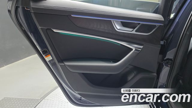 Audi A6 (C8) 45 TFSI Quattro Premium 2022 — фото 25