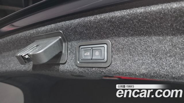 Audi A6 (C8) 45 TFSI Quattro Premium 2022 — фото 31