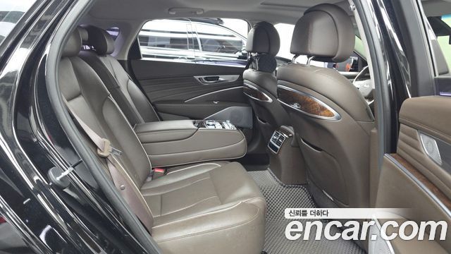 Kia K9 3.8 GDI AWD PlatinumⅡ 2019 — фото 12