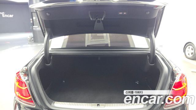 Kia K9 3.8 GDI AWD PlatinumⅡ 2019 — фото 20