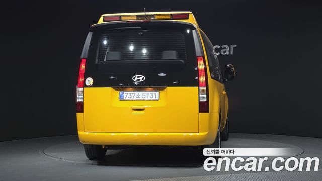 Hyundai Staria L3.5  Kinder Safety Car 11-Seater 2025 — фото 4
