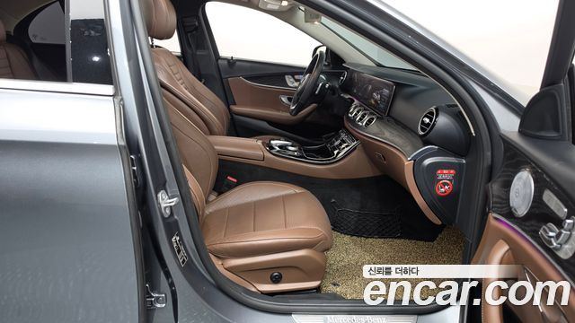 Mercedes-Benz E-Class (W213) E300 Avantgarde 2018 — фото 11