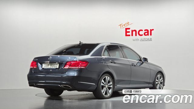 Mercedes-Benz E-Class (W212) E300 4MATIC Avantgarde 2016 — фото 2