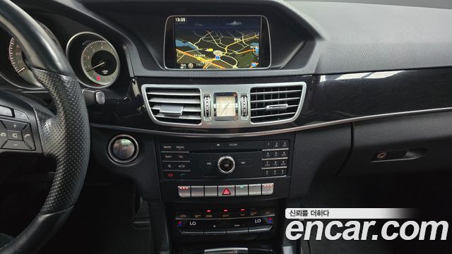 Mercedes-Benz E-Class (W212) E300 4MATIC Avantgarde 2016 — фото 13