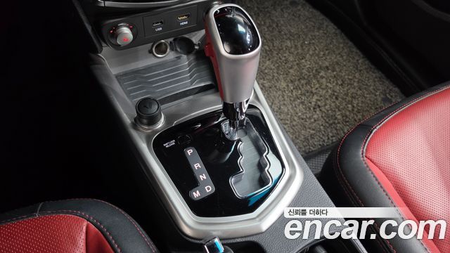 KG Mobility (SsangYong) Tivoli LX 2WD HI-DLX 2016 — фото 9