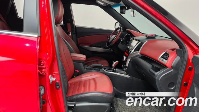 KG Mobility (SsangYong) Tivoli LX 2WD HI-DLX 2016 — фото 11