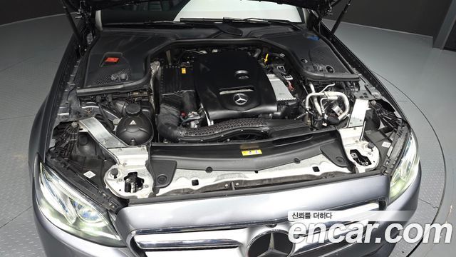 Mercedes-Benz E-Class (W213) E300 4MATIC AV Intelligent Drive 2017 — фото 6