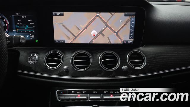 Mercedes-Benz E-Class (W213) E300 4MATIC AV Intelligent Drive 2017 — фото 15