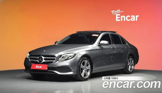 Mercedes-Benz E-Class (W213) E300 4MATIC AV Intelligent Drive 2017 — фото 1
