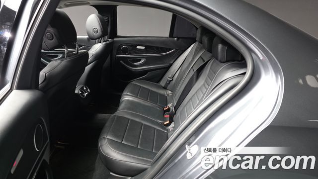 Mercedes-Benz E-Class (W213) E300 4MATIC AV Intelligent Drive 2017 — фото 26