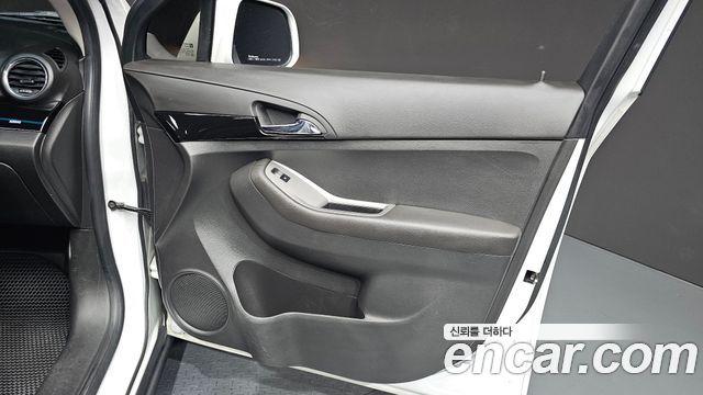 Chevrolet Orlando 2.0 Diesel LTZ Premium 2012 — фото 24