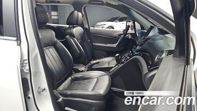Chevrolet Orlando 2.0 Diesel LTZ Premium 2012 — фото 26