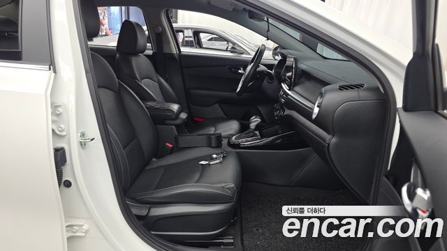 Kia K3 (II) 1.6 Noblesse 2022 — фото 11