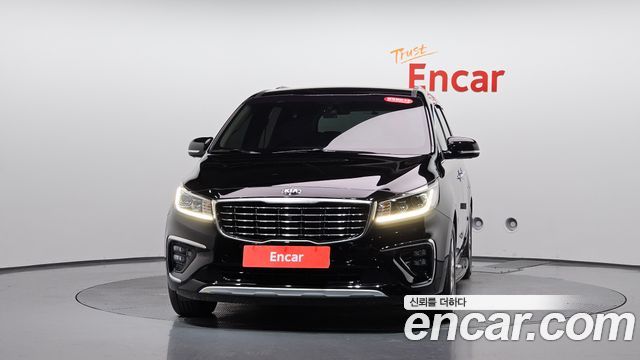 Kia Carnival 9-Seater Noblesse Special 2019 — фото 3