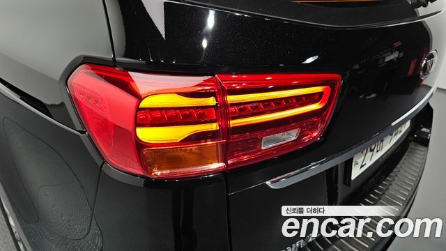 Kia Carnival 9-Seater Noblesse Special 2019 — фото 23
