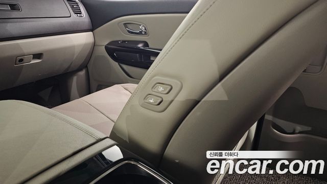 Kia Carnival 9-Seater Noblesse Special 2019 — фото 28